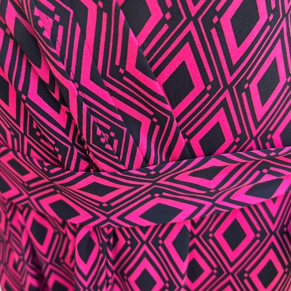 Liz Claiborne Cap Sleeve V-Neck Fit & Flare Wrap Dress Red & Black Size XL - Picture 6 of 9